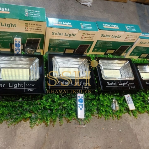 Đèn pha 100W ánh sáng trắng