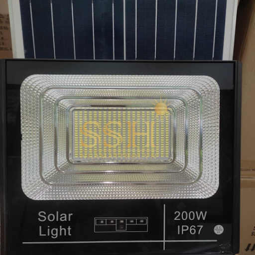 Đèn pha 200W ánh sáng trắng