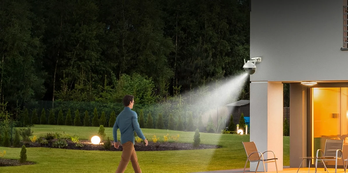 Camera Ezviz wifi thông minh C8C có màu ban đêm, xoay 360 độ 2.0 MP, HD1080P