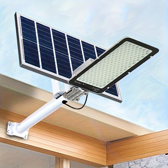 Tuổi thọ đèn năng lượng mặt trời 