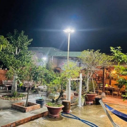 Đèn UFO 1000W sáng trắng công suất lớn KC1000 Chiếu Sáng 360 Độ 