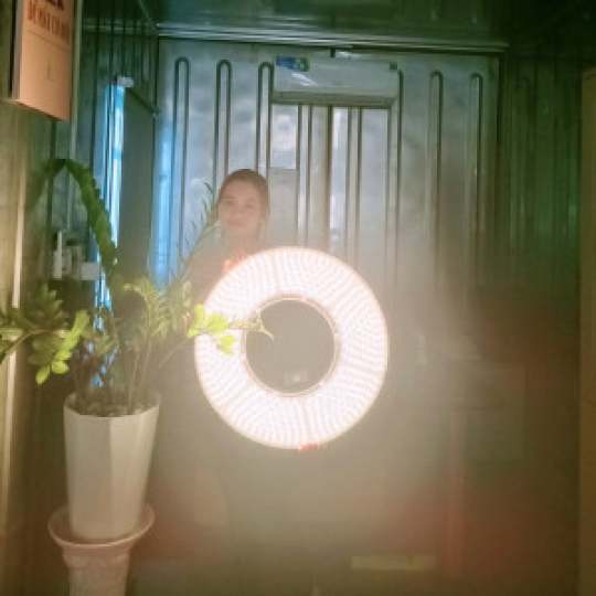 Đèn UFO 1000W có ba chế độ màu chip LED cao cấp KCV1000 Chiếu Sáng 360 Độ 